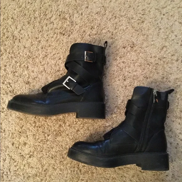 ☠️ ZARA TRAFALUC MOTO LEATHER & FAUX FUR EDGY BIKER BABE GRUNGE BUCKLE BOOTS - Picture 14 of 15